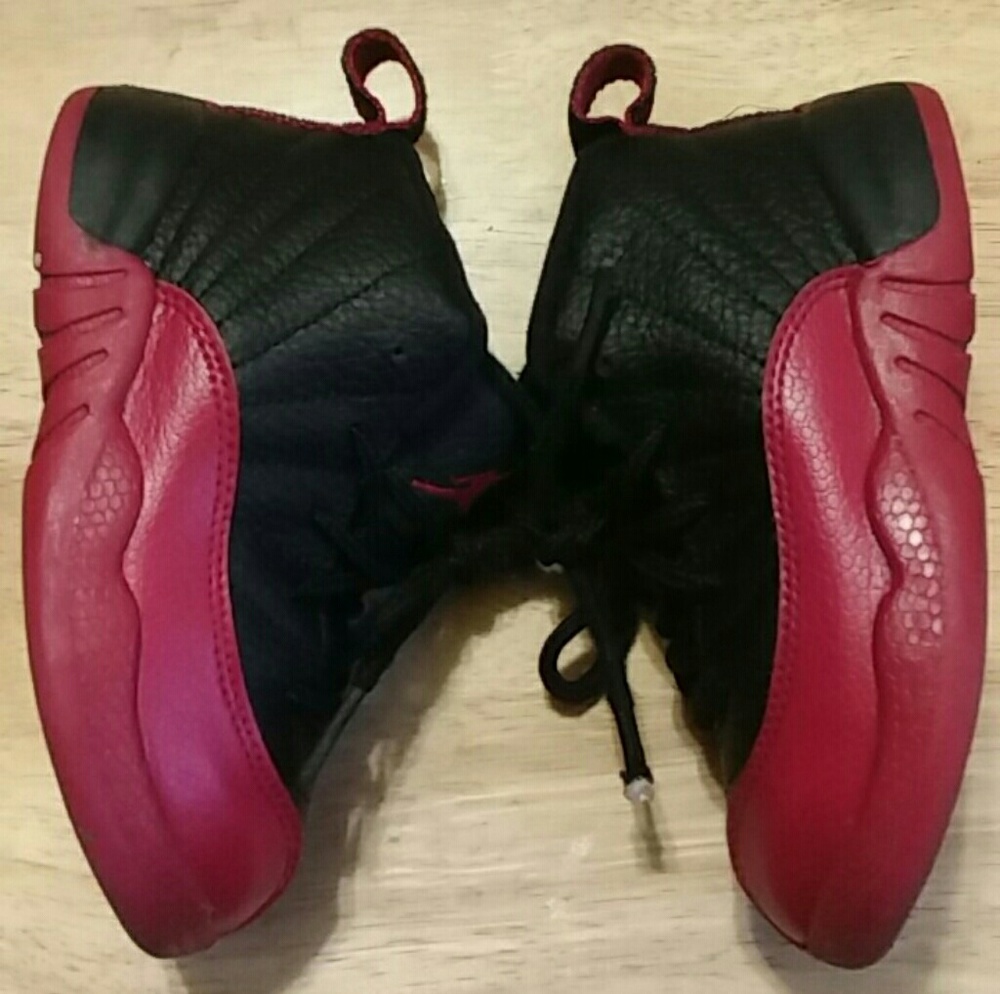 Air Jordan Retro 12